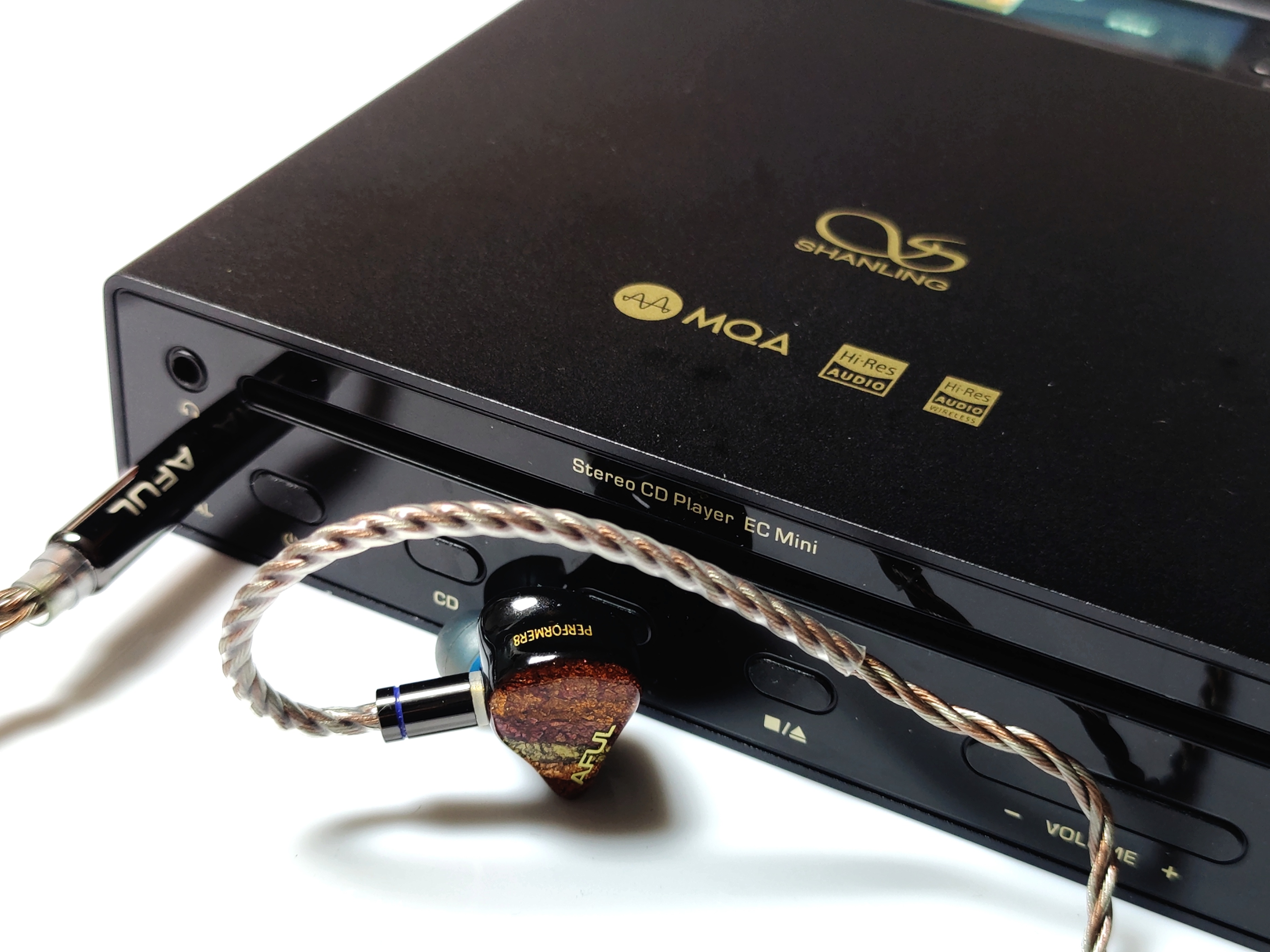 一机走遍天下山灵ECMini便携CD桌面HiFi一体机器材搭配听感分享