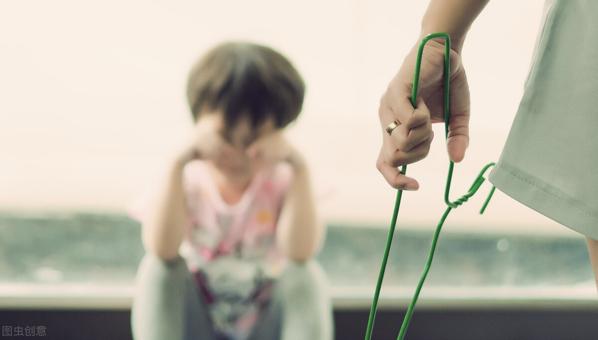 小孩吃了10粒维生素c会怎样,2岁小孩吞吃了维生素c一片怎么办