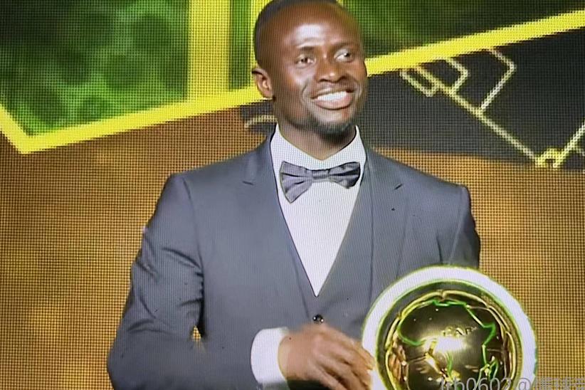 马内再次获得非洲先生！不甘心当萨拉赫“副手”，马内成拜仁核心