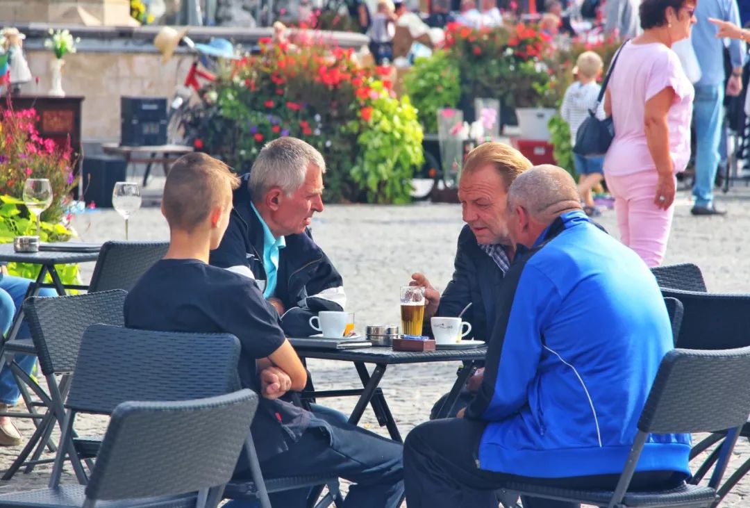 开车去欧洲第25集：同性婚姻、安乐死合法的西欧小国，了解一下？