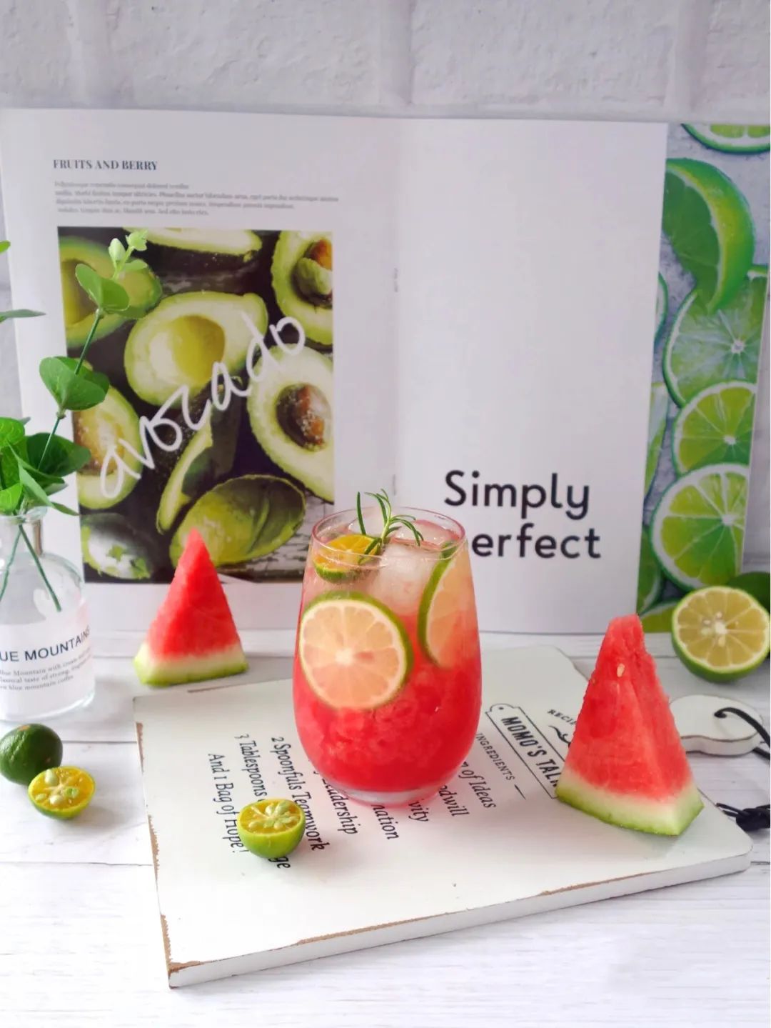 自制夏日清凉饮品简单又好喝,怎么做一杯夏日清凉解暑的饮品