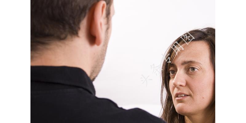 岳母生日我承包一切费用，为一只螃蟹看出亲疏有别，毁了生日宴