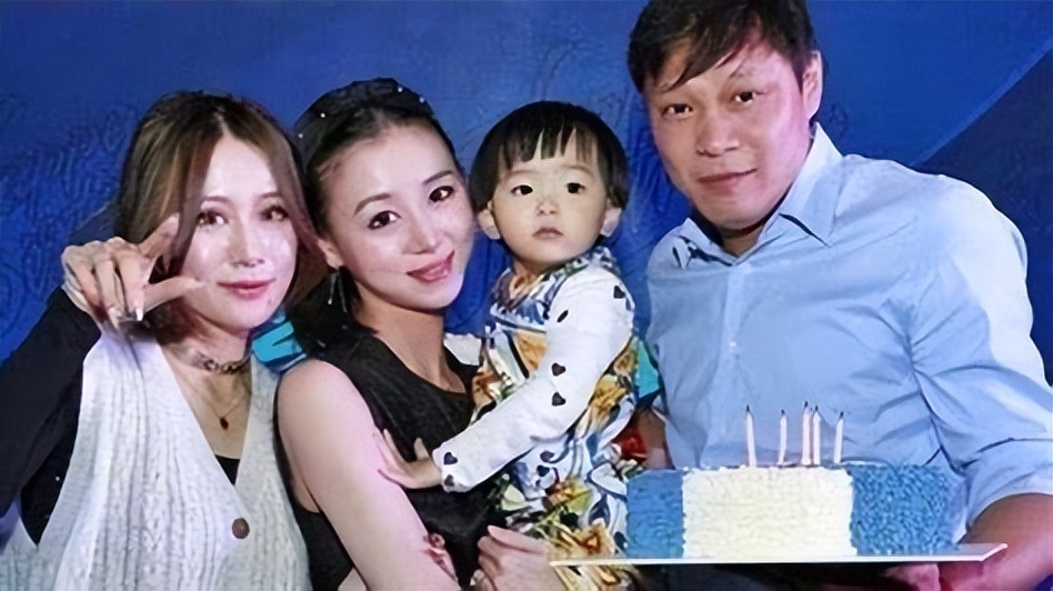 足球范志毅结婚,范志毅老婆是空姐吗