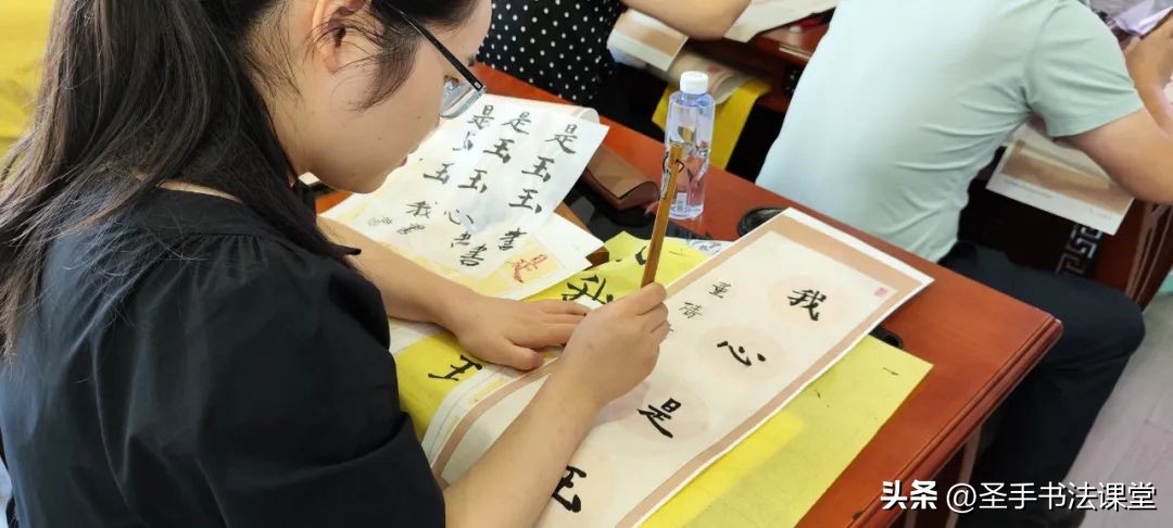 中小学毛笔书法教与练系列,毛笔书法教学技巧培训班