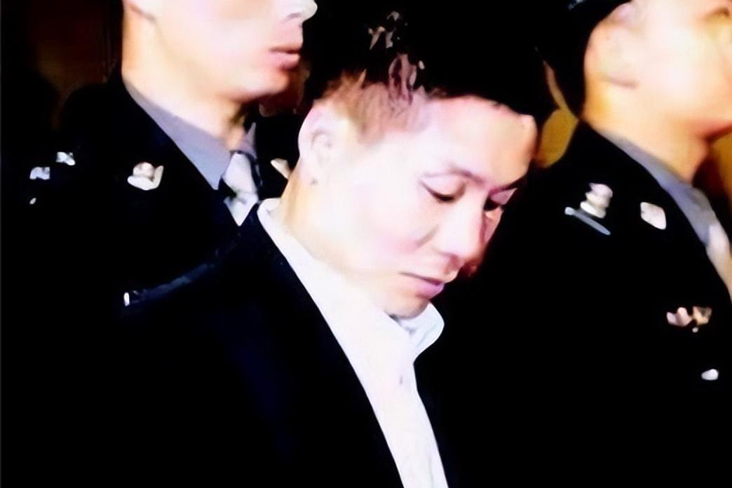 抓捕中国第一悍匪张君一战成名,中国十大悍匪张君团伙照片