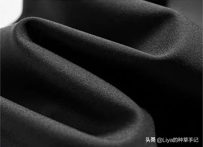 今春流行的裤子,春季新款窄版裤真的太显瘦了