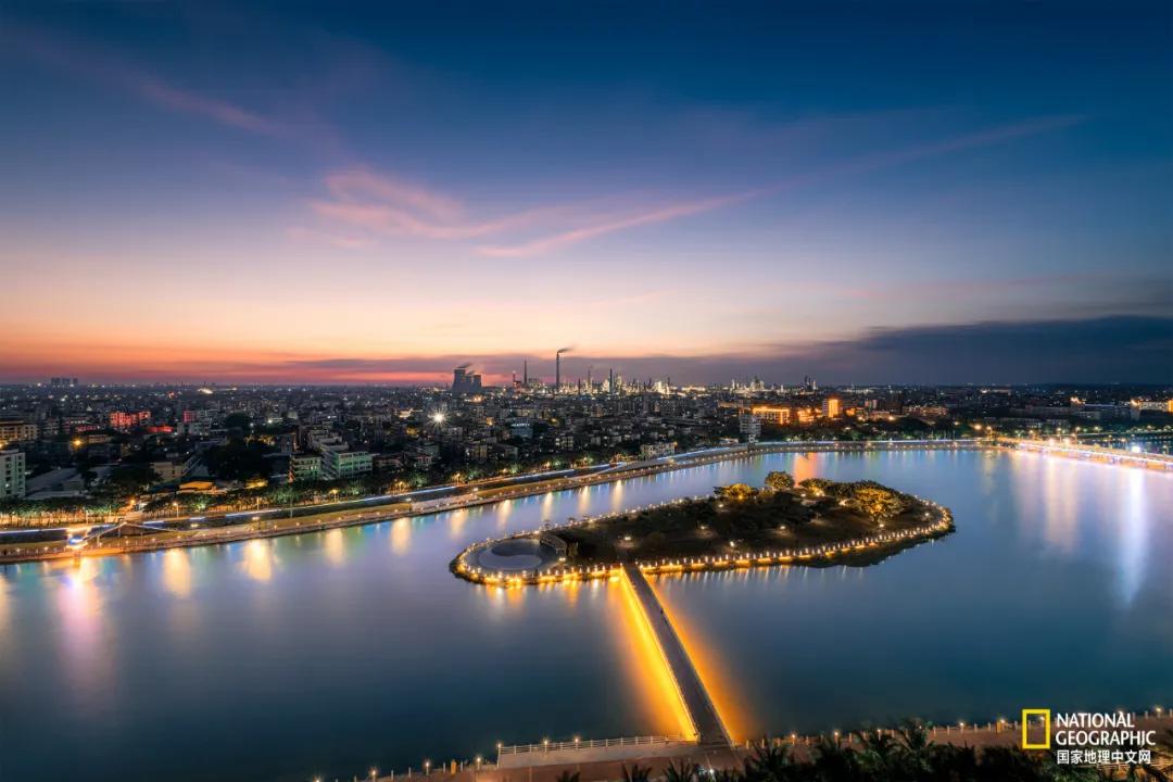 国家地理中文网英文,国家地理中文网在哪里