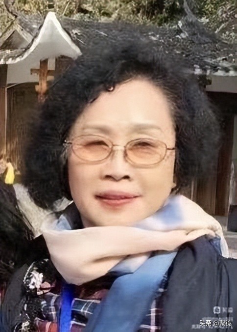 安娟英汉英双语诗八首