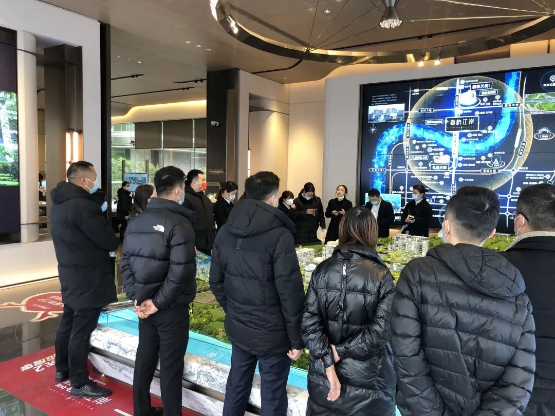 重庆万物复苏楼市回暖,重庆楼市复苏之声