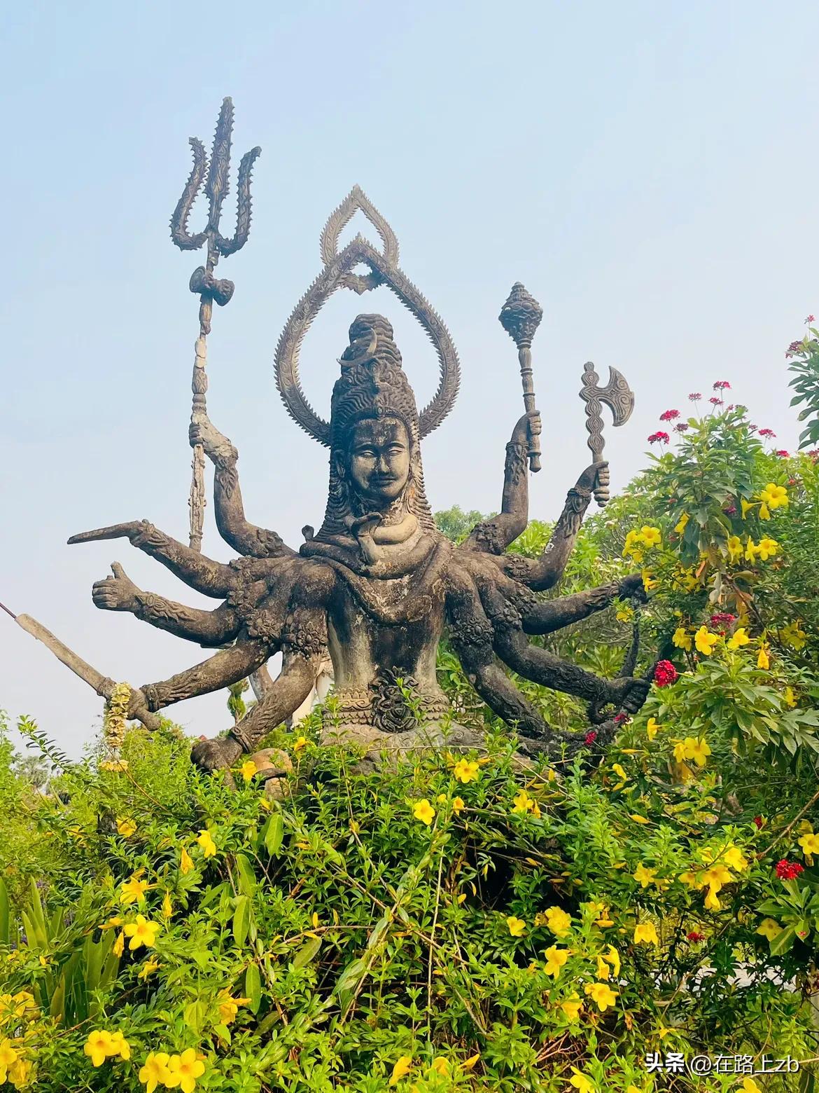 老挝万象塔銮湖,怎么去老挝万象