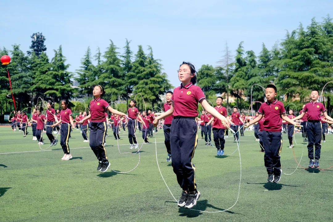 泰州中小学足球联赛,泰州智堡实验学校校运会接力赛