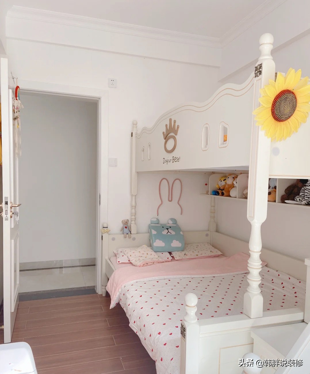 终于搬新家,客厅天花板刷什么乳胶漆好看