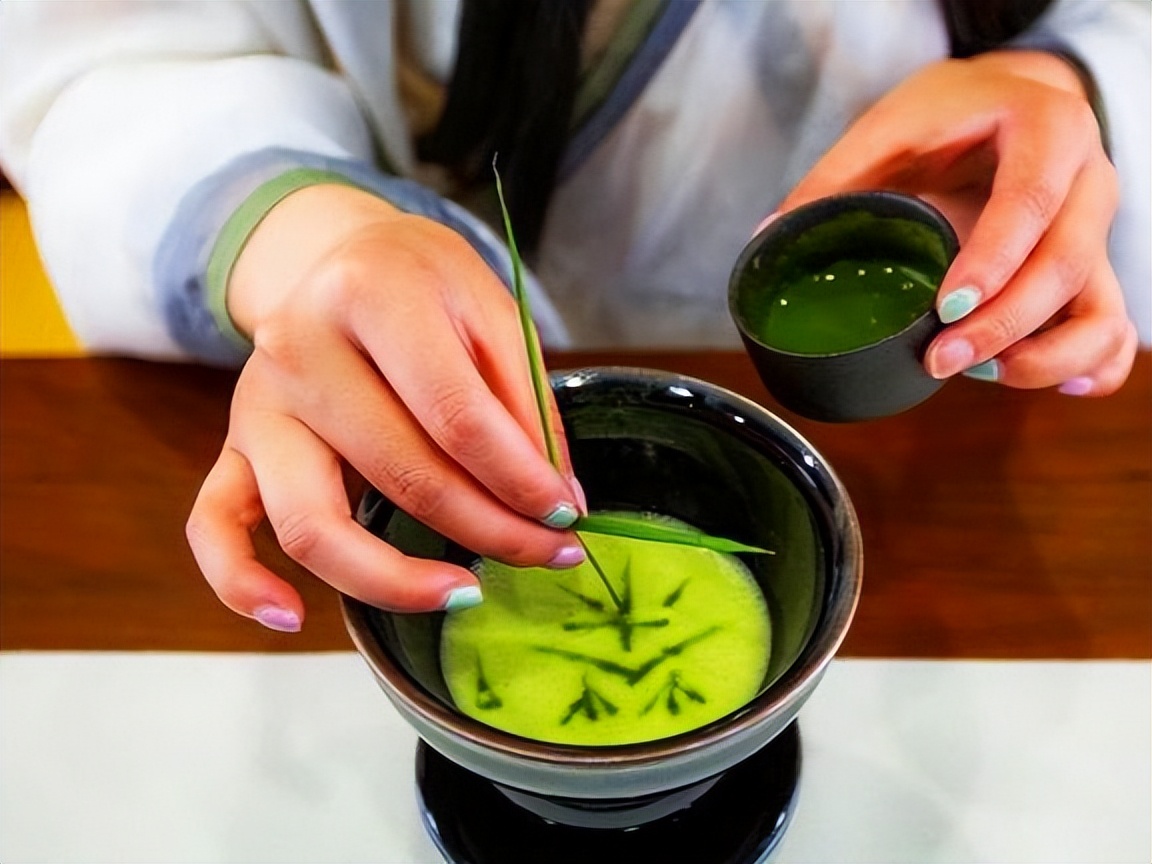 全自动茶盘和半自动茶盘的区别,茶盘全自动的好还是光茶盘好