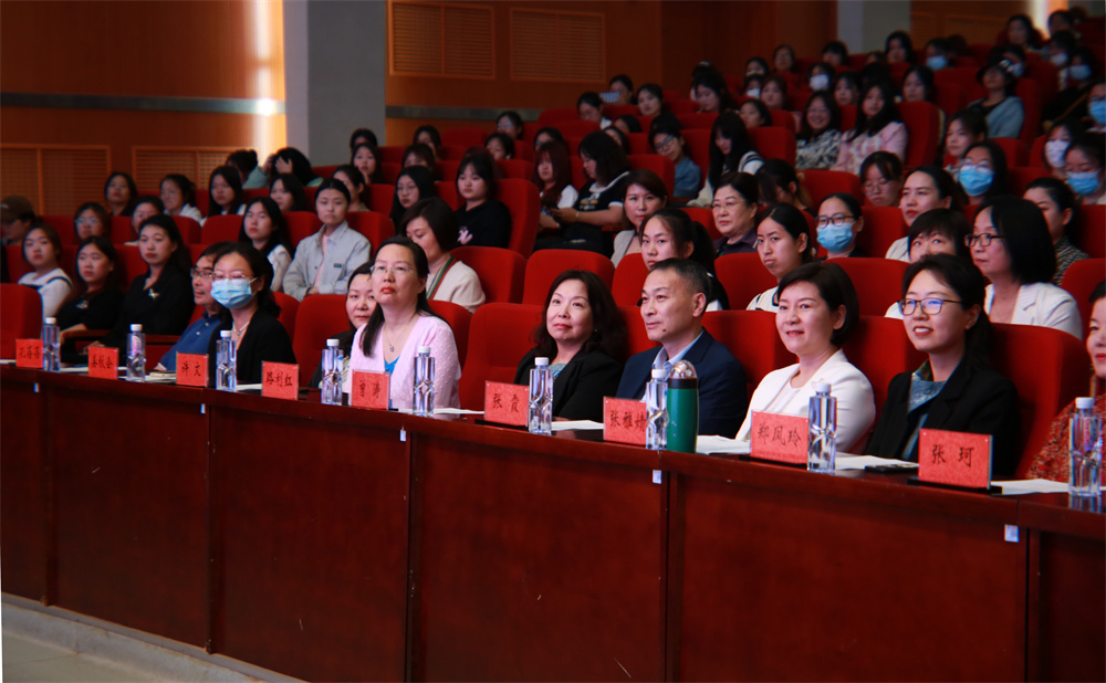 姐姐开讲啦！洛阳理工学院举办“女大学生对话女企业家”论坛