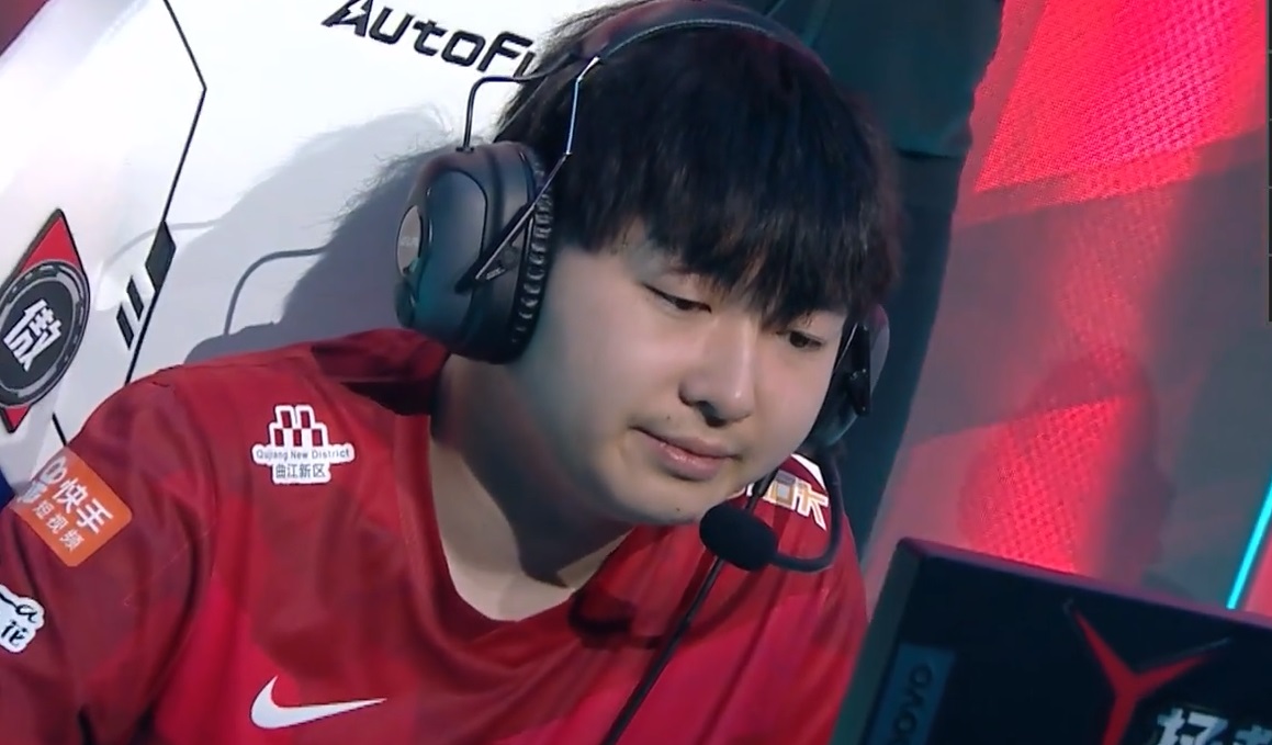 LPL最难看比赛诞生，六神格温48分钟不打团，观众直呼被恶心到了