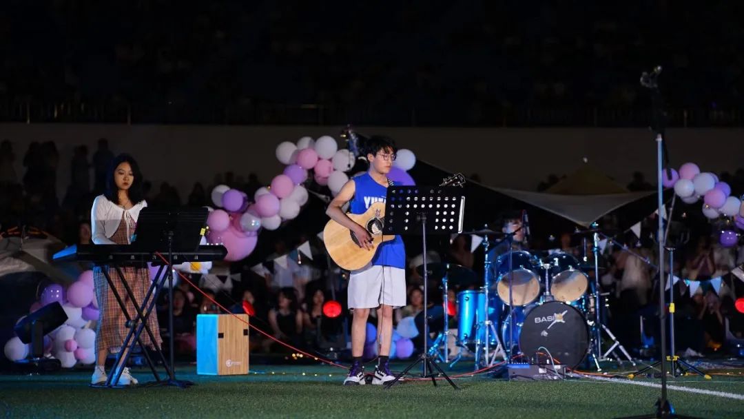 河南大学音乐节,河南科技大学草坪音乐节完整版