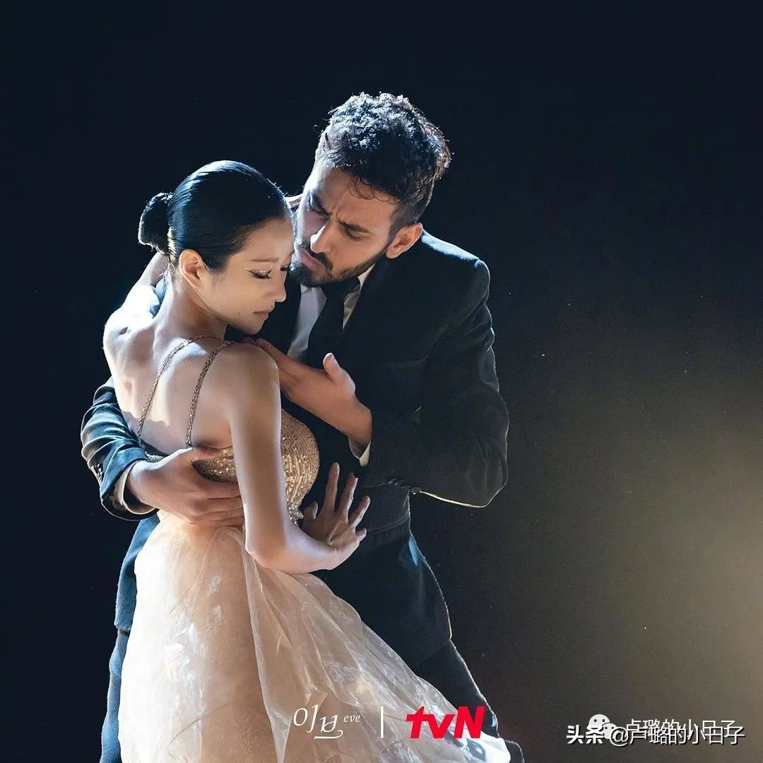 小三复仇勾搭总统女婿，除剧情，女主财阀级别的穿搭也值得一看