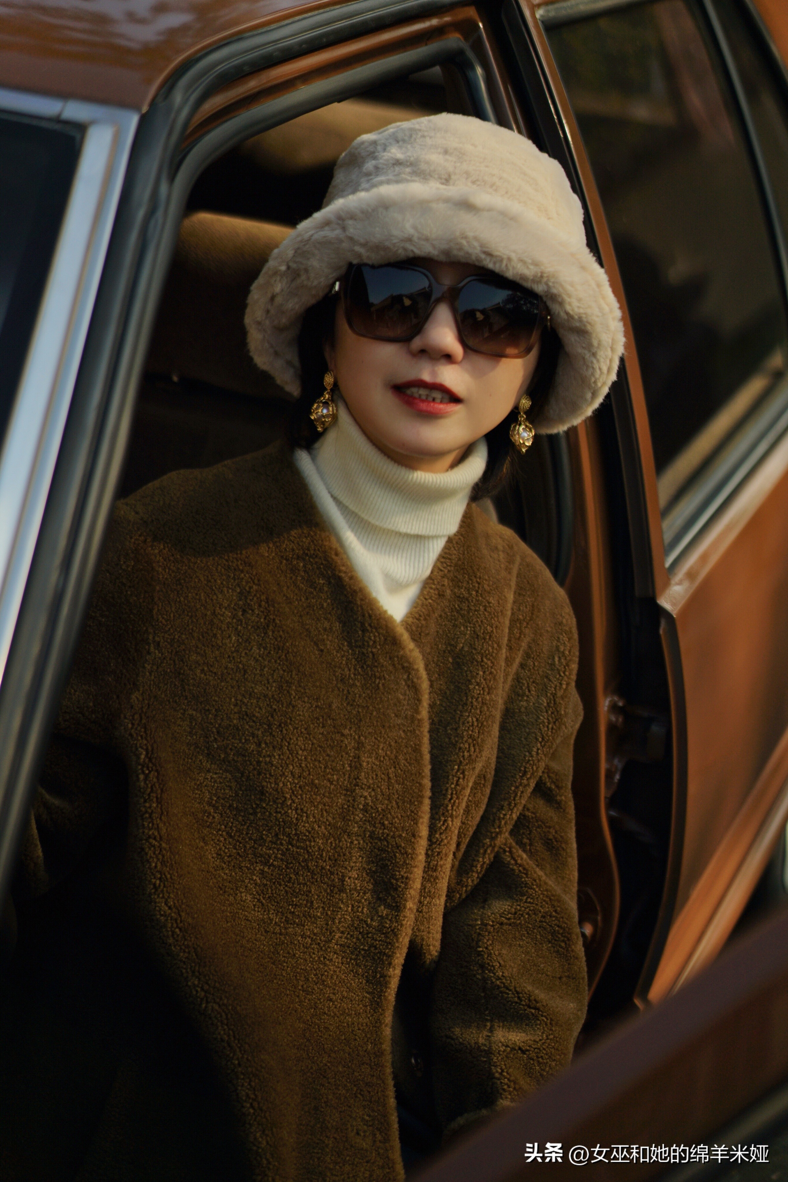 冬天怎么挑选衣服,冬天大衣什么颜色好看