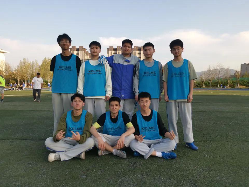 新学年第二学期No.218阳光明媚观跑操主任挂帅足球赛