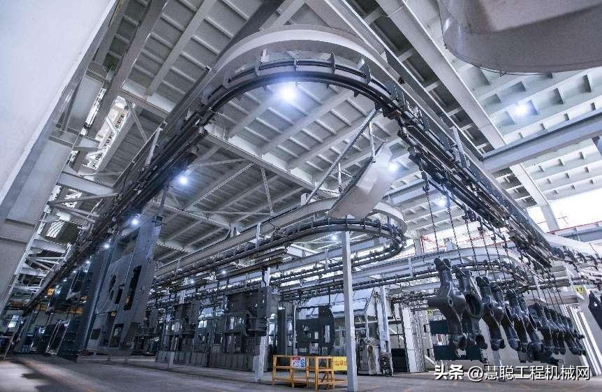 再夺第一！新源重工蝉联2022年度中国轮挖销量冠军