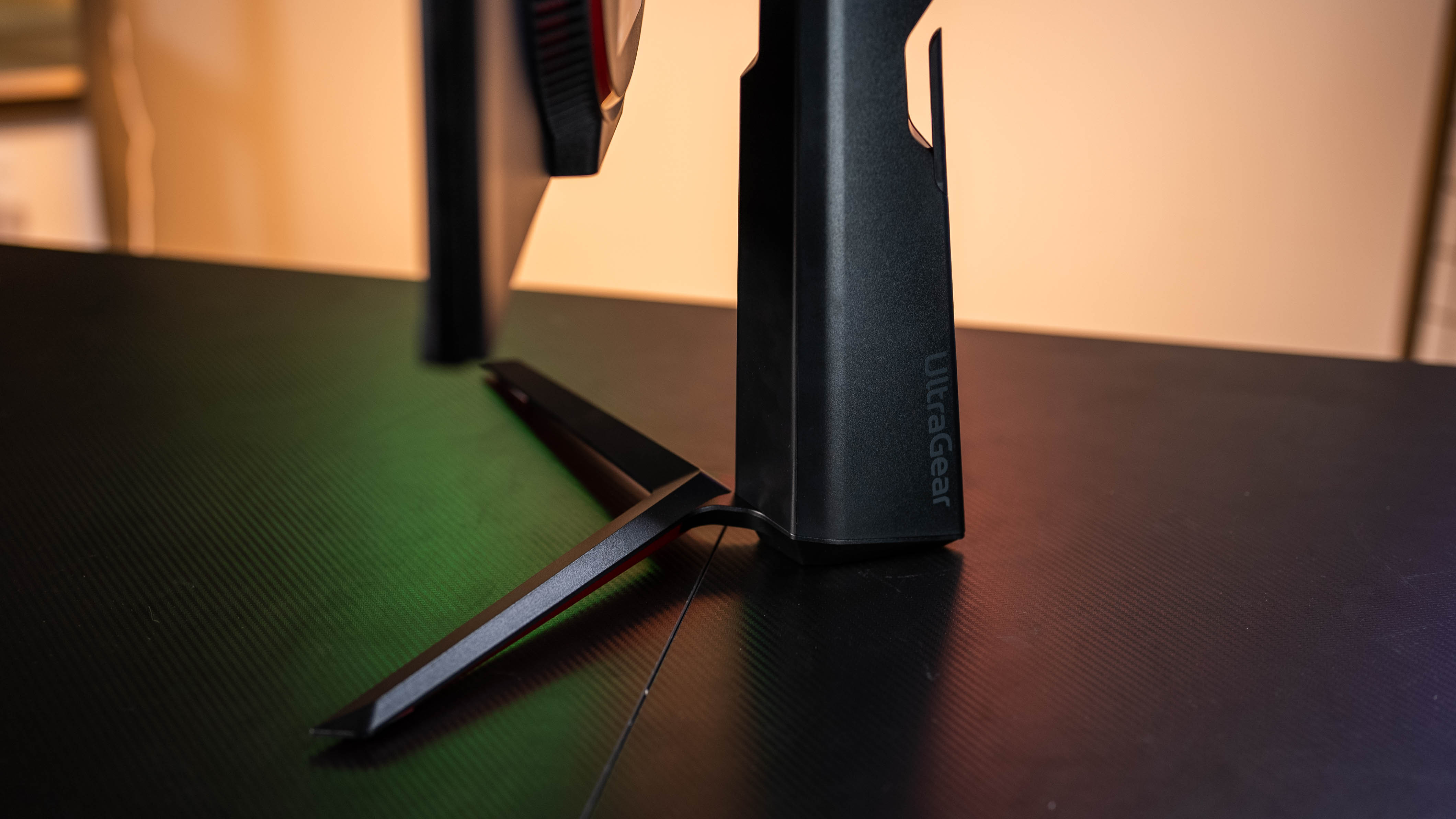 hkcig27q和sg27显示器测评,27gp850-b和q27g3z显示器对比