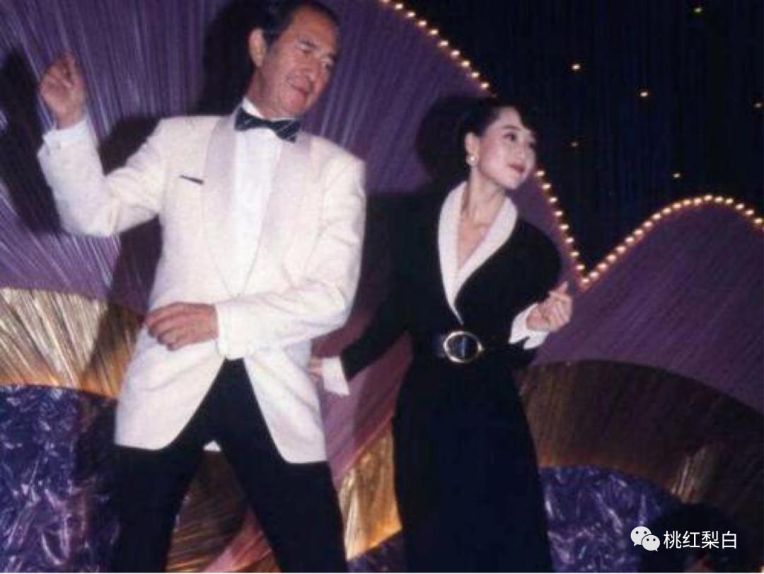 赌王二房蓝琼缨生了几个孩子,赌王二太蓝琼缨几岁生孩子