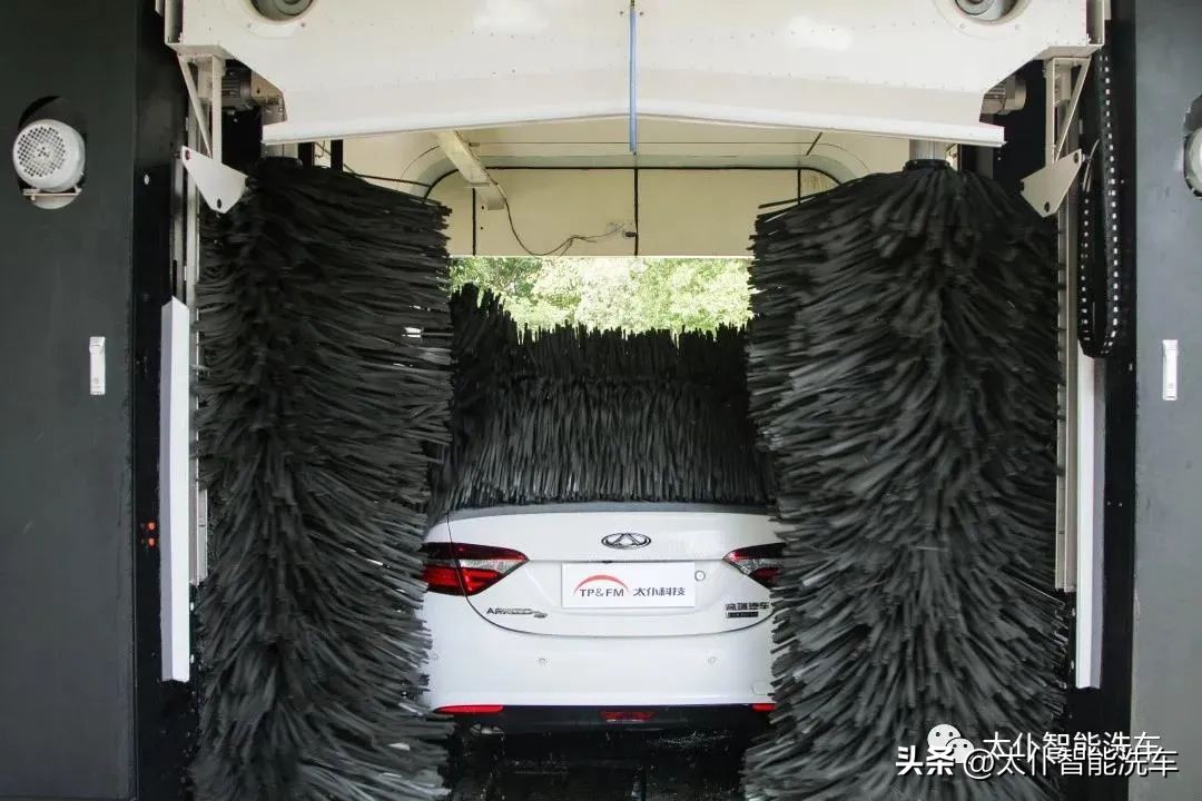 投资全自动洗车机多久可以回本,投资个全自动无接触洗车机