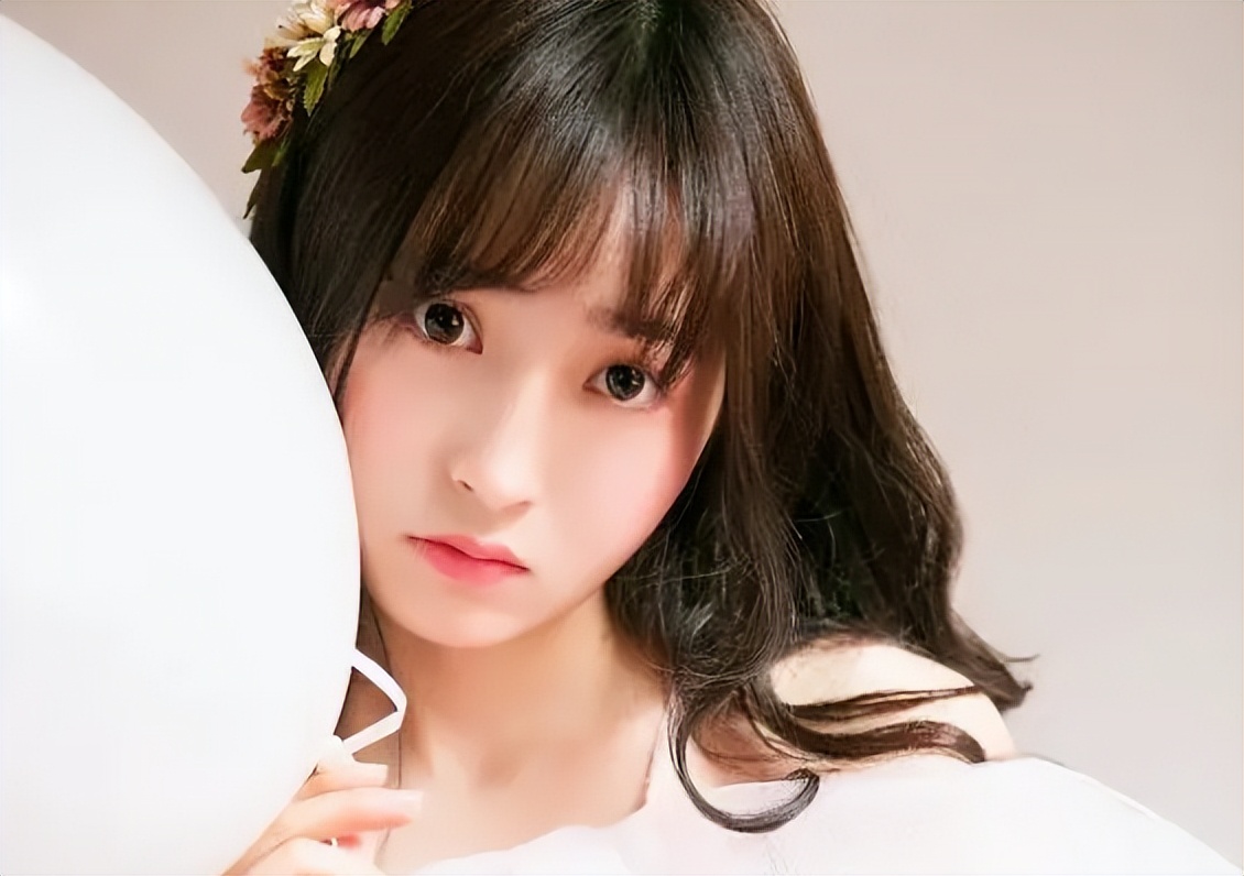 女生*体下**阴毛变黄怎么回事,是不是得了什么病?需要正确认识!