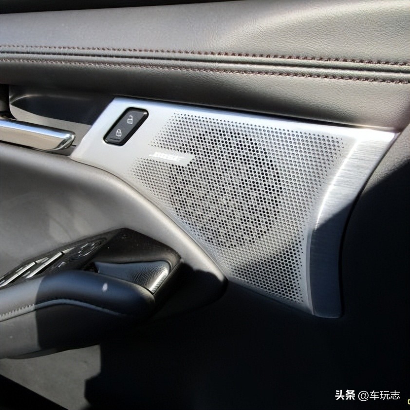 马自达3两厢版2024款,2023款马自达32.0质擎版配置