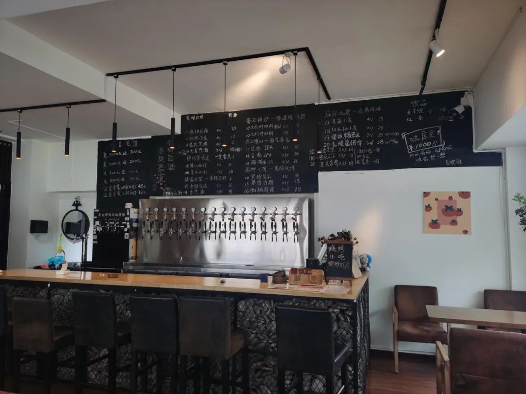 讨好3亿年轻人,精酿啤酒千亿级“忽悠”