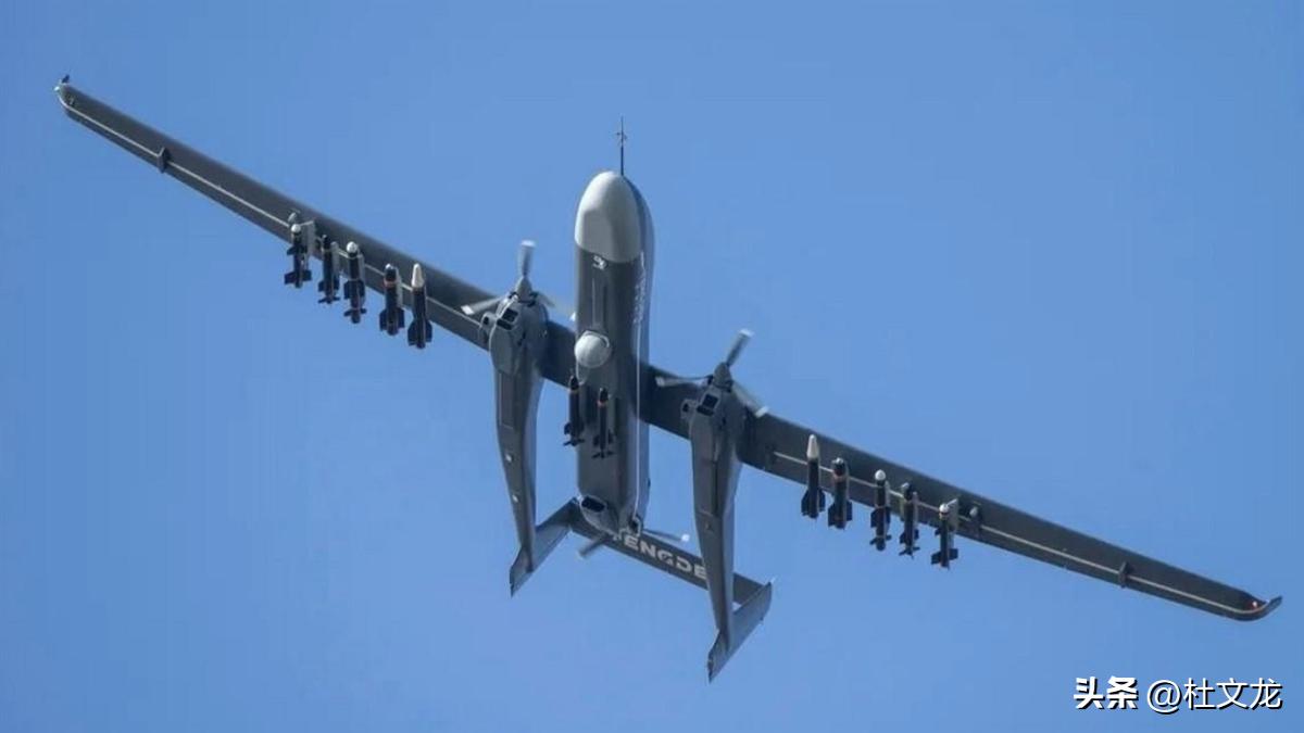 解放军再次对岛内出手了，无人机实弹绕台飞行，随时准备“斩首”