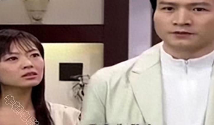 禁忌慾望：深夜影院里的诱惑镜头