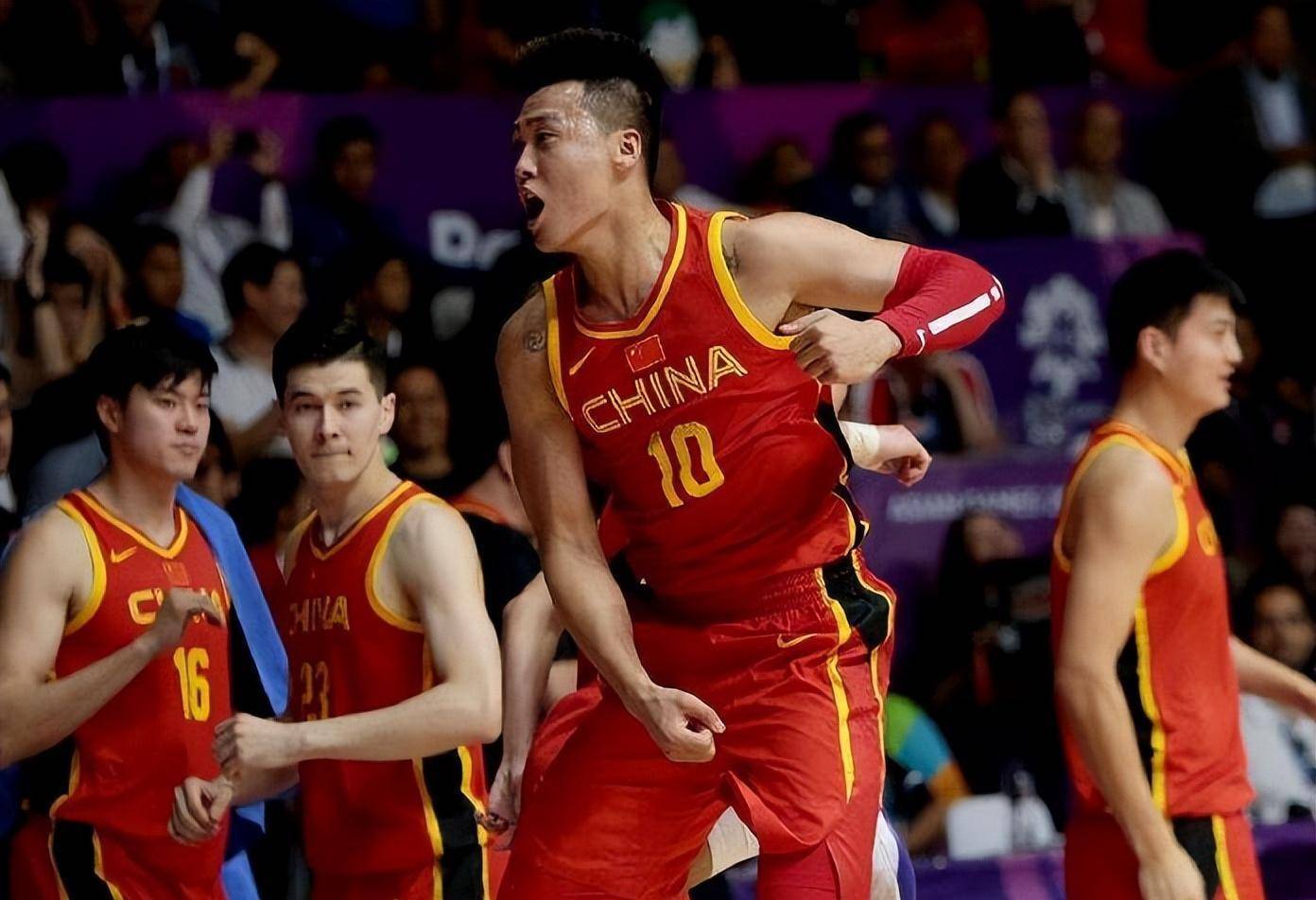 世界杯正式官宣比赛时间，中国男篮收获好消息，球迷开心