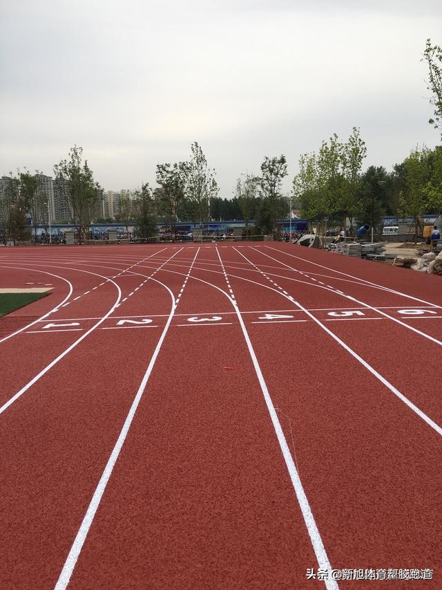河南塑胶跑道源头厂家,河南标准塑胶跑道厂家联系电话