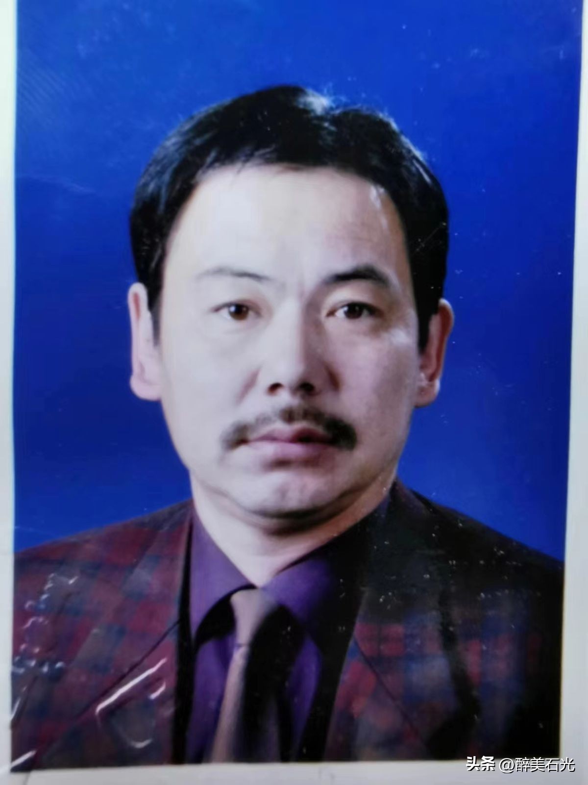 竟将瑕疵化神奇---工艺美术大师李健