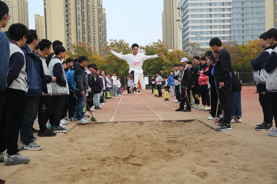走出1省委书记，宿州1中学再传捷报，师生晋级全国总决赛