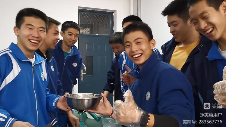 英语制作蔬菜沙拉过程,制作水果沙拉英语公开课