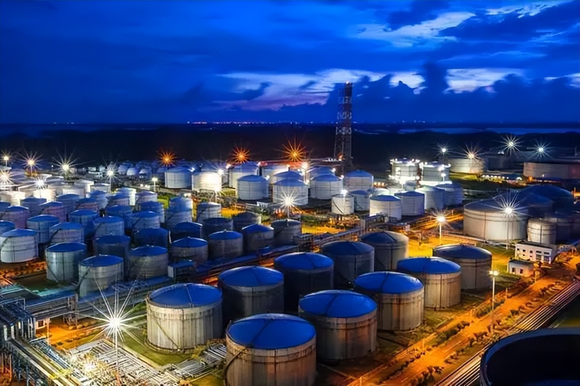 国内油价预计将大幅下调天气预报,国内油价或将迎来下调今日汽油价