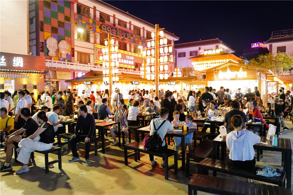 敦煌沙洲夜必吃美食,敦煌特色夜间美食