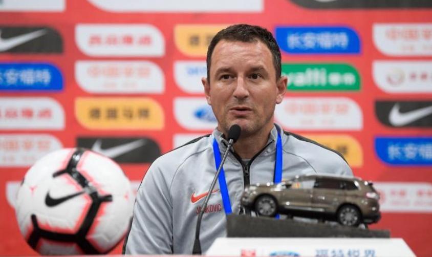 日本球迷吐槽日本男足,日本球迷力挺中国足球队