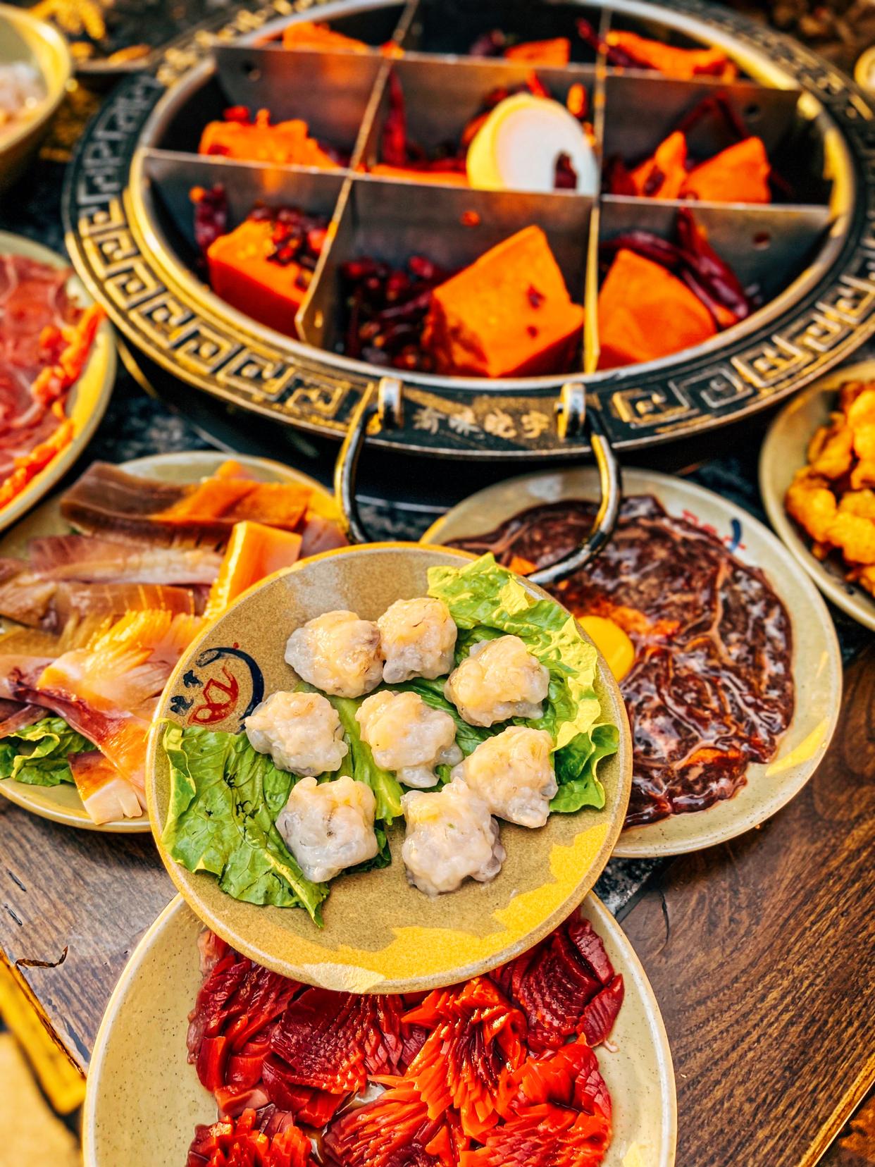 吃重庆火锅沸腾视频,好吃的火锅推荐重庆特辣