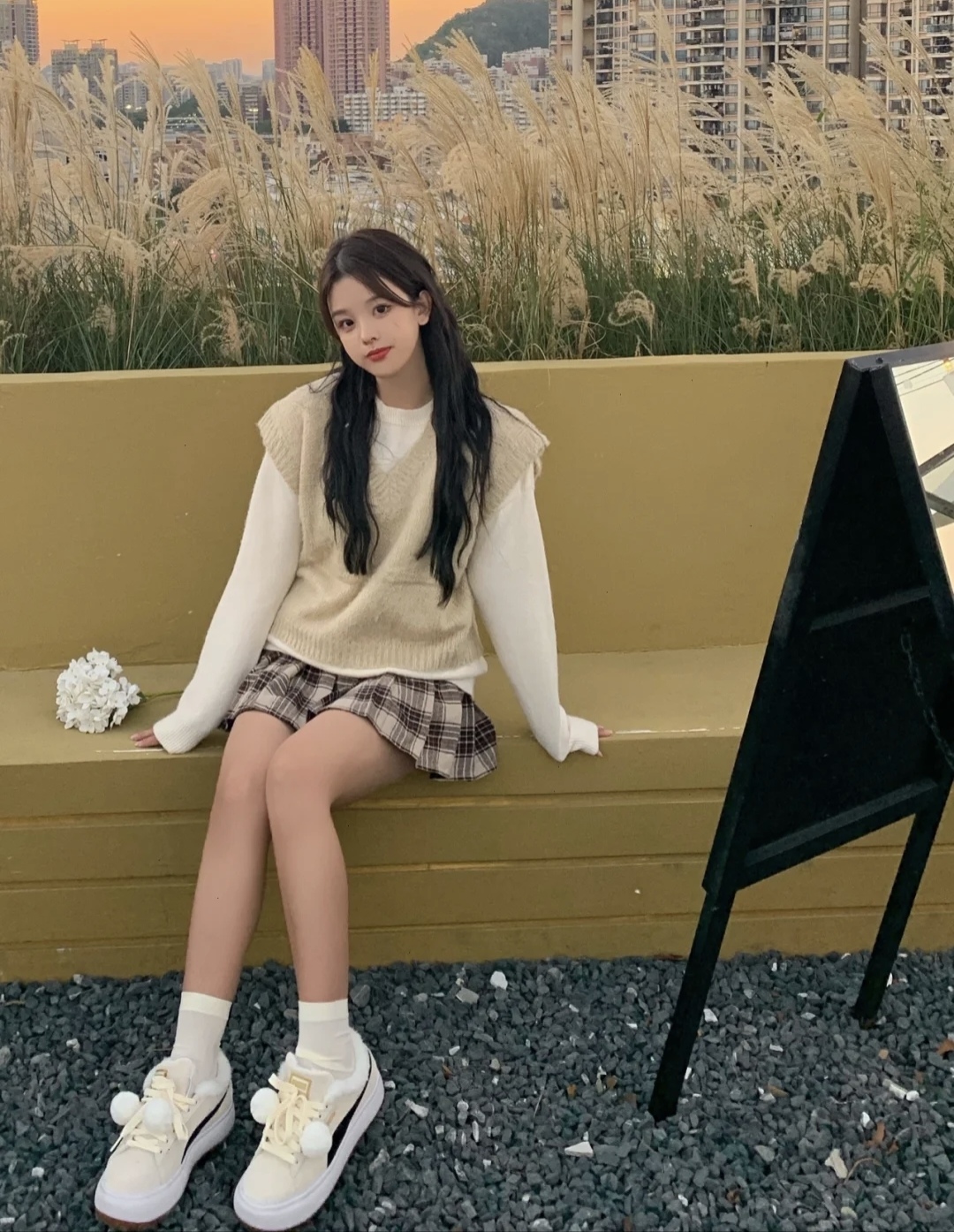 秋季米白色全部颜色搭配,米白色搭配什么颜色俏皮可爱