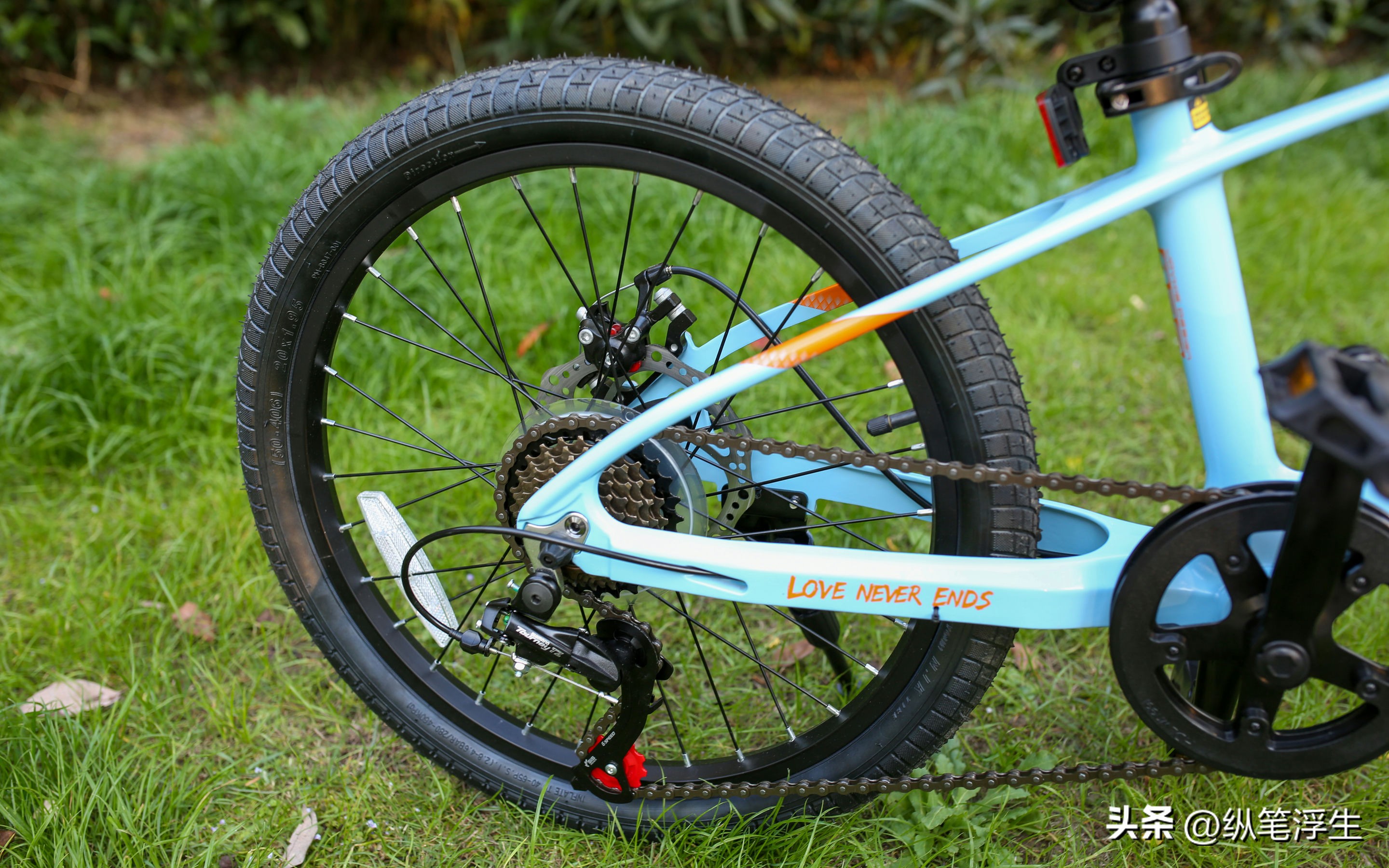 可以让小孩玩的越野车,柒小佰儿童变速山地自行车测评