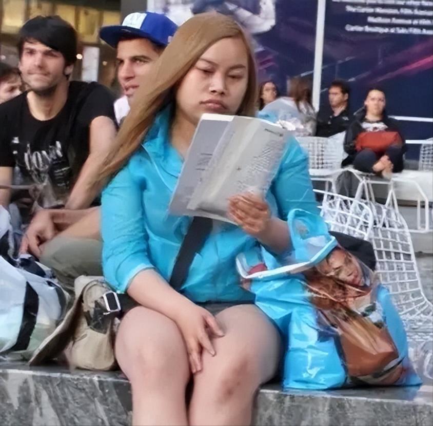 凤姐被骂是哪一年,凤姐后来如何去的美国