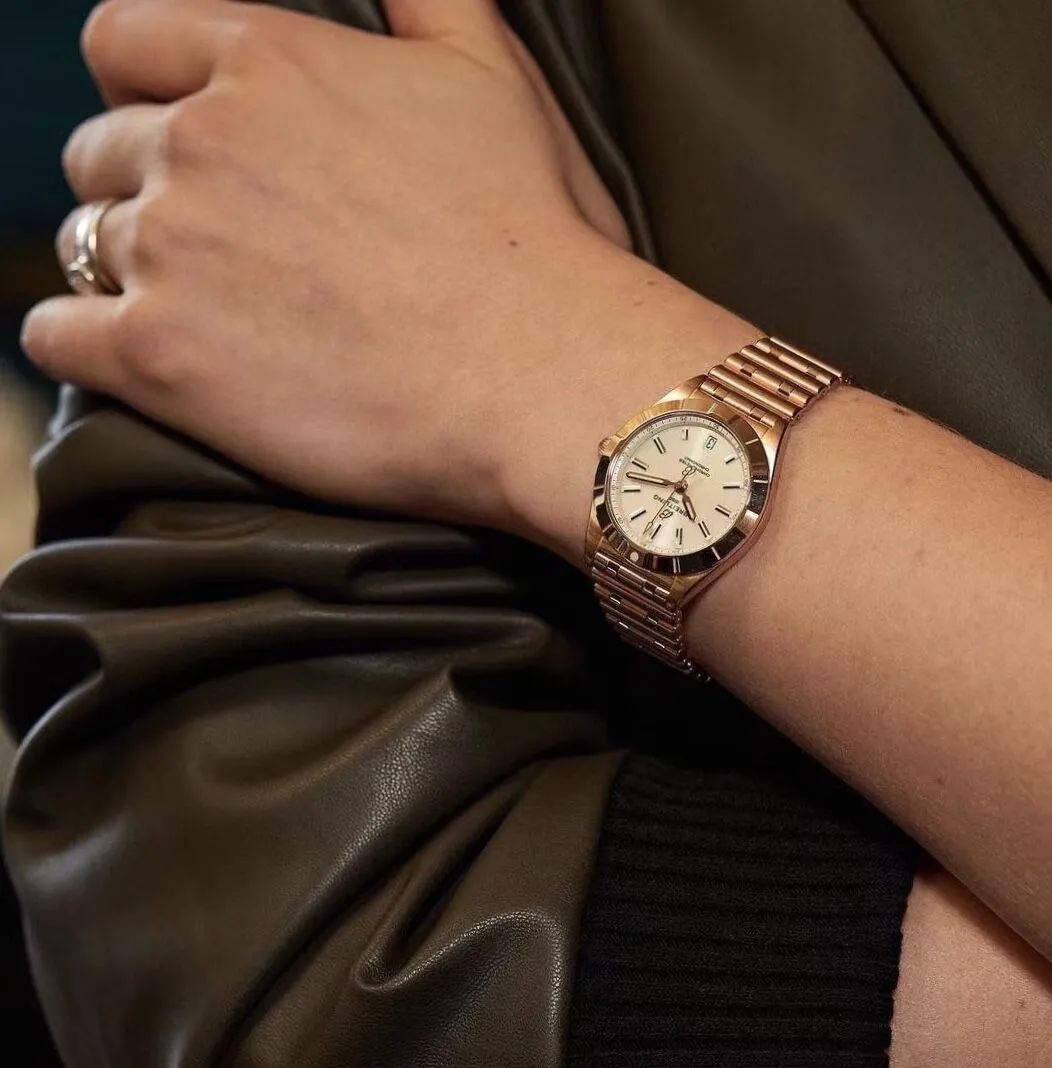 6万左右的表女款,百年灵最新款女表