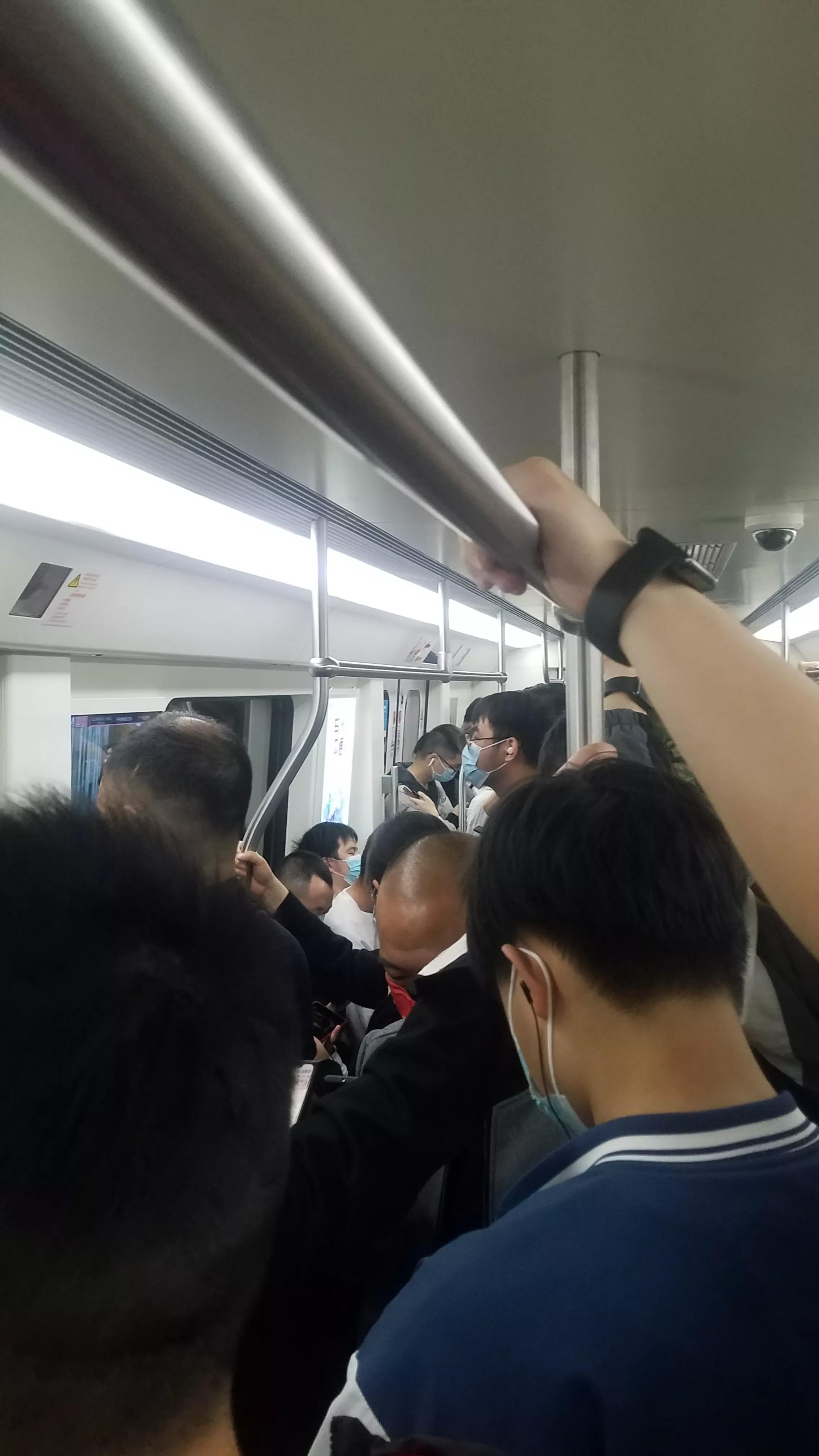 武昌火车站到汉口火车站多远,武昌火车站到汉口火车站的公交