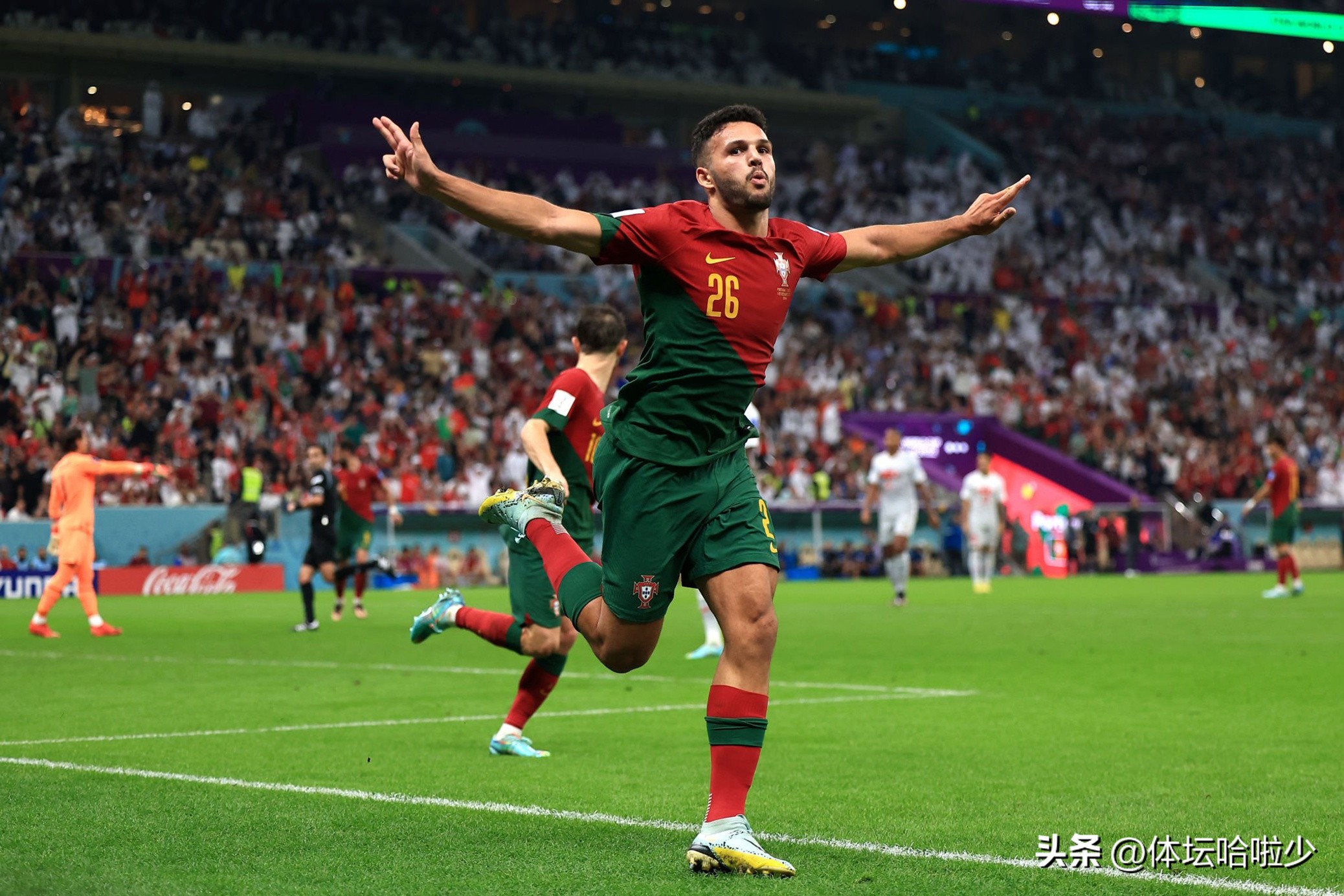 接受替补位置！37岁的C罗理智对待，成为葡萄牙队前进的最大动力