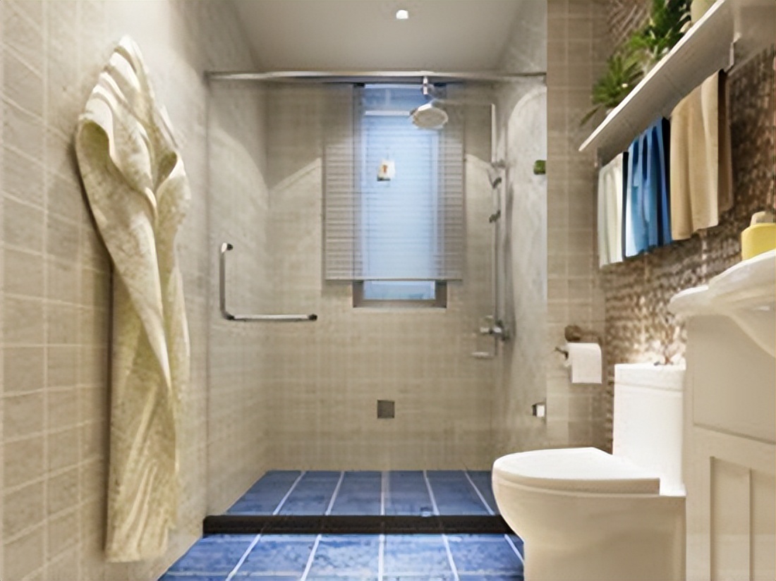 toto马桶水箱底部螺丝漏水怎么办,马桶下水口漏水怎么修理视频