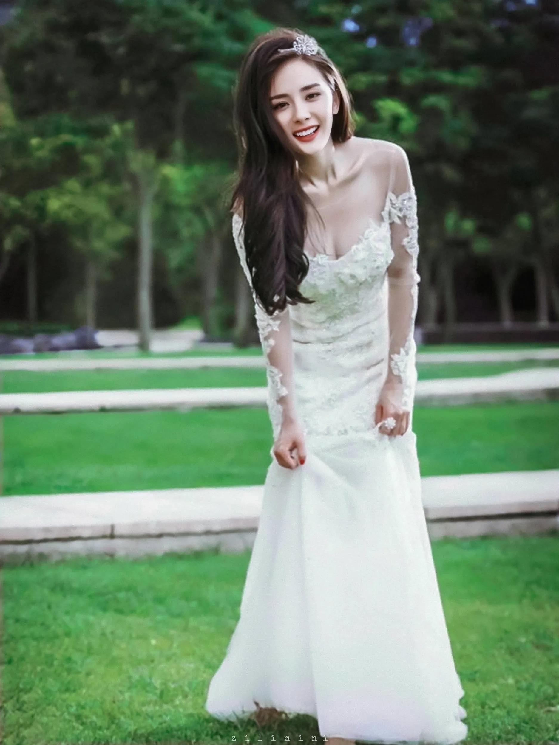 试问女生们，你们哪个能躲得了“婚纱的诱惑”呢？