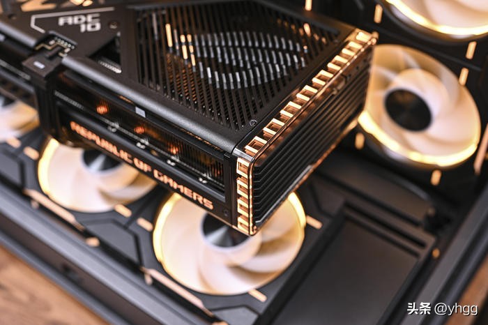 黑金全塔海景房——ROGZ790HERO+4080猛禽+追风者NV7装机展示